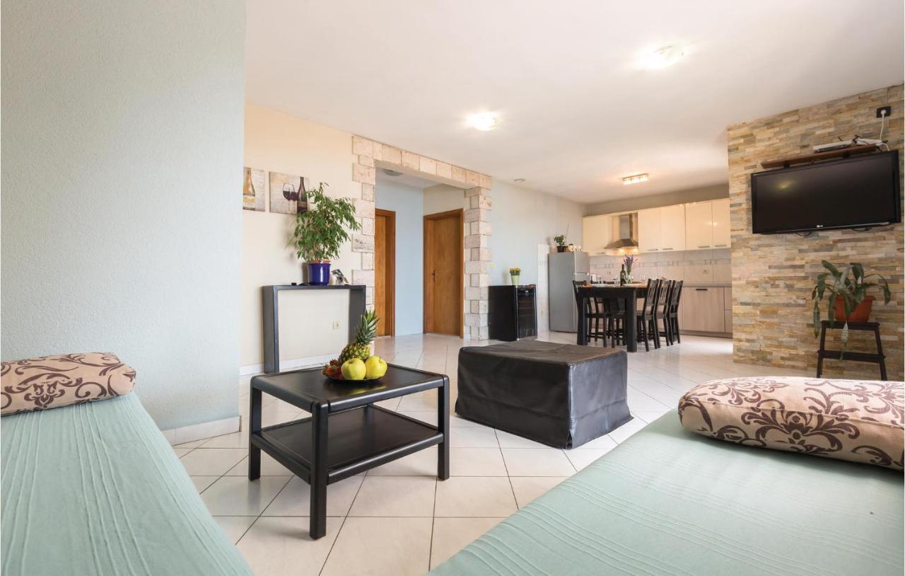 2 Bedroom Beautiful Apartment In マカルスカ エクステリア 写真
