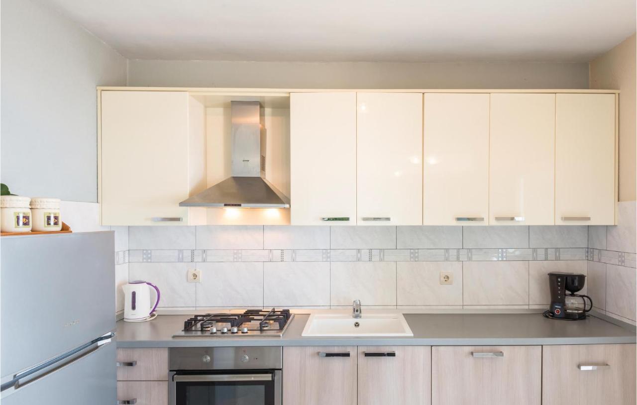 2 Bedroom Beautiful Apartment In マカルスカ エクステリア 写真