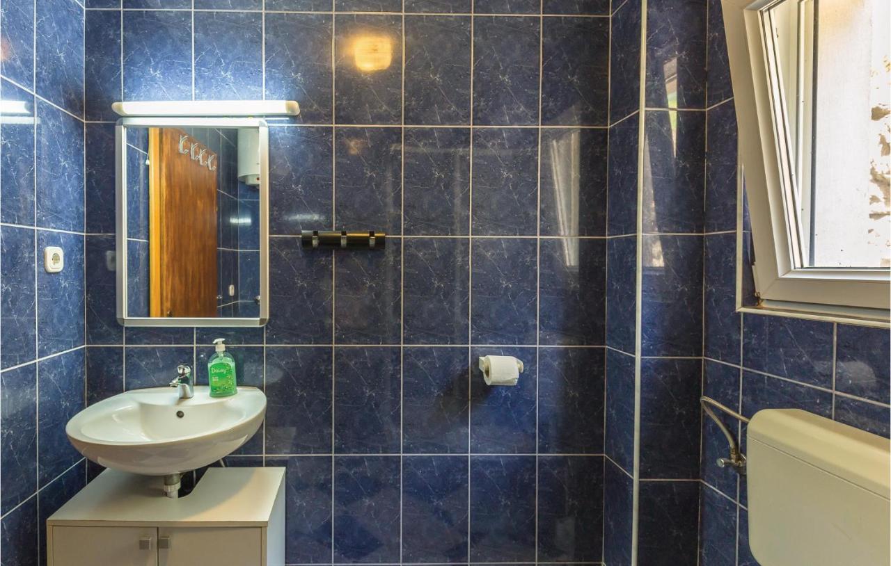 2 Bedroom Beautiful Apartment In マカルスカ エクステリア 写真