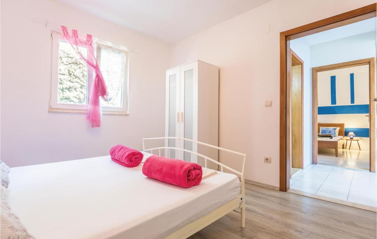 2 Bedroom Beautiful Apartment In マカルスカ エクステリア 写真